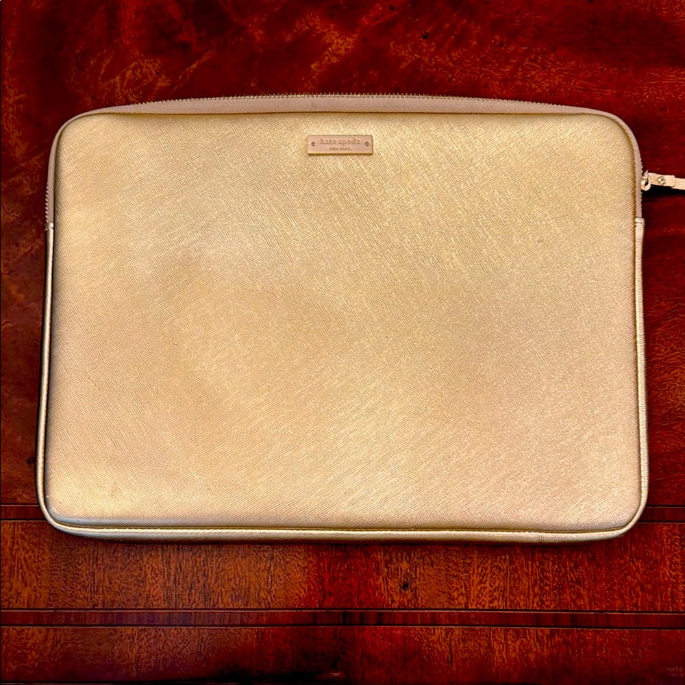 GOLD CASE FOR TABLET / laptop - KATE SPADE